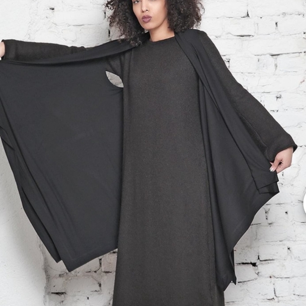 Adeptt asymmetrical black vest 3X